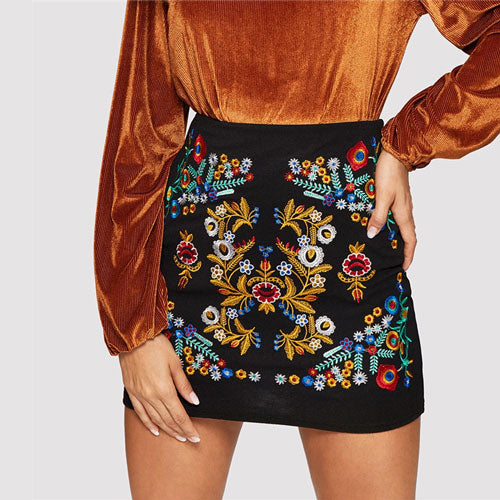 SHEIN Black Botanical Embroidered Textured Skirt Casual